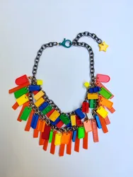 שרשרת צבעוניות משמחת