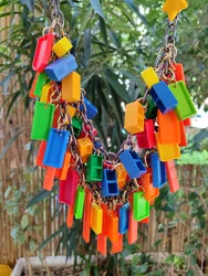 שרשרת צבעוניות משמחת