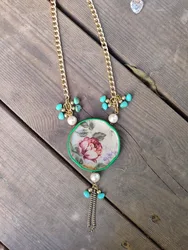 שרשרת אביבה